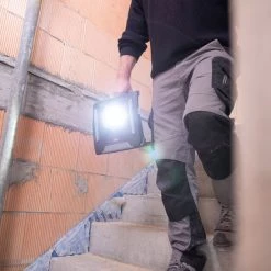 Brennenstuhl Éclairage De Chantier 1173140600 Projecteur Mobile à LED Hybrid MULTI 6050 MH, 6200lm, IP65 -Éclairage de chantier Soldes Boutique 1173140600 projecteur mobile a led hybrid multi 6050 mh 6200lm ip65 2