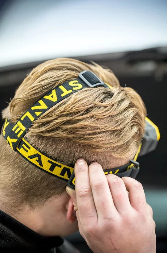 Stanley FMHT81509-0 Lampe Frontale FATMAX® 200 Lumens 5 Stanley FMHT81509-0 Lampe Frontale FATMAX® 200 Lumens – Image 3